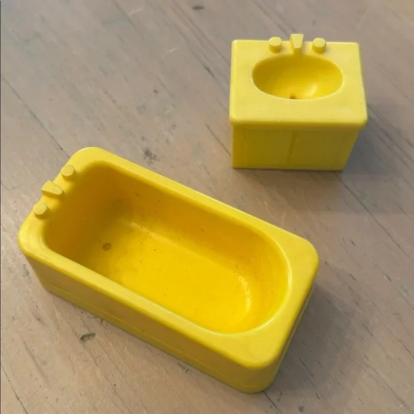 Fisher Price Little People Bath/Utility Room Set - Picture 4 of 6